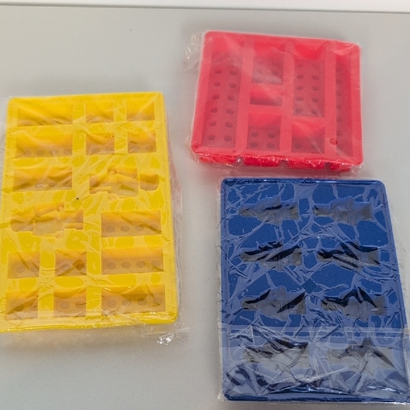 NIB Mini Fig and Bricks Candy Molds - Picture 2 of 8